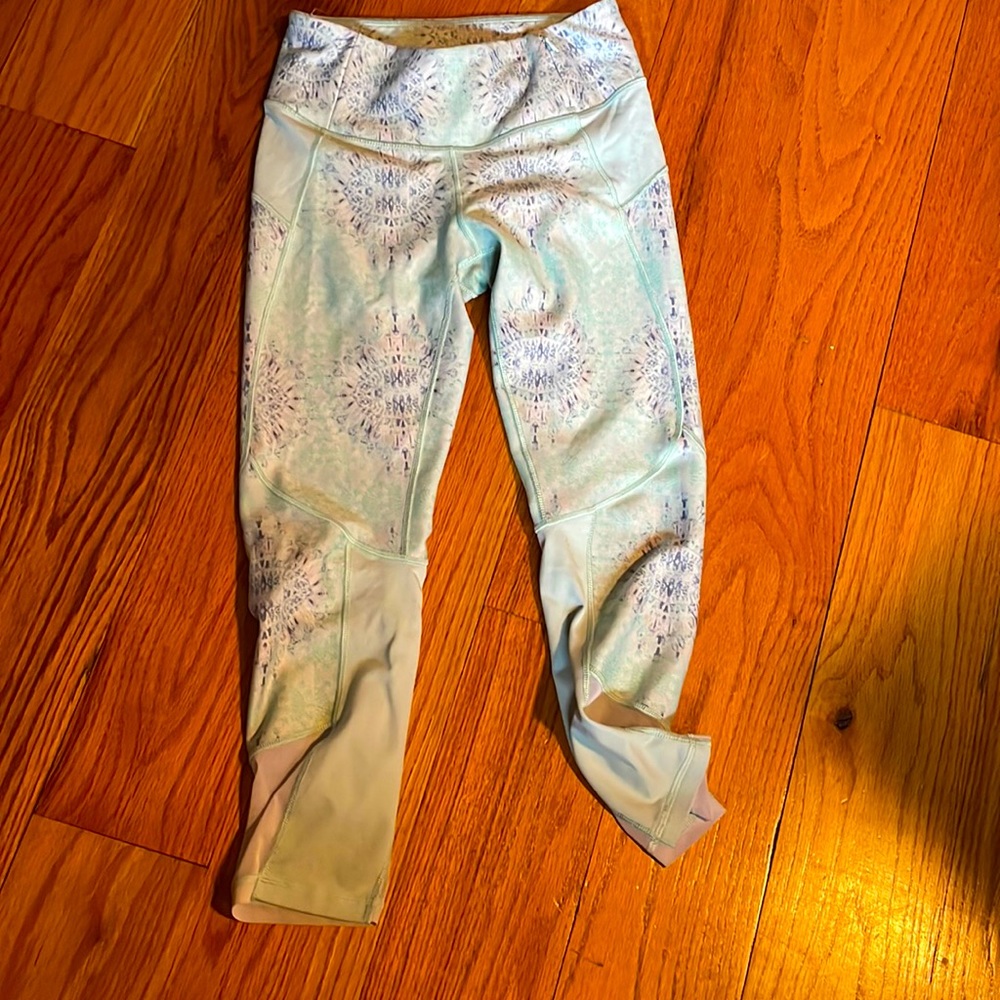 Calia Size small mid calf leggings.